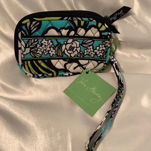 Vera Bradley Island Blooms Tech Case